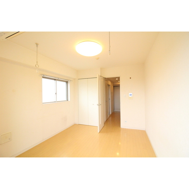 プレール・ドゥーク大島PARK SIDE リビング