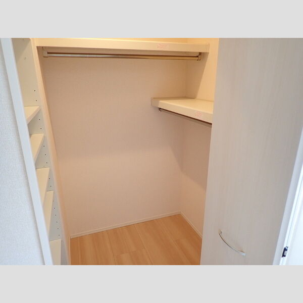 メゾン　フォンテーヌ ウォークインクローゼット