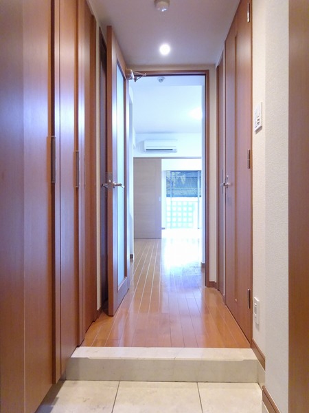 日神デュオステージ杉並井荻106号室 玄関