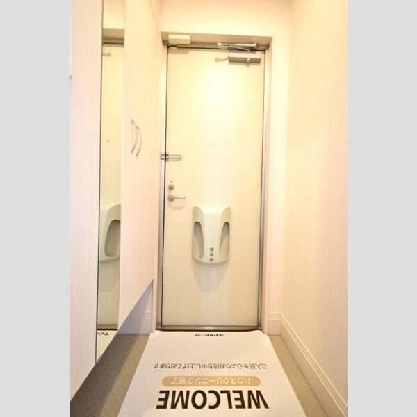 エスコートみなみ　A棟201号室 玄関