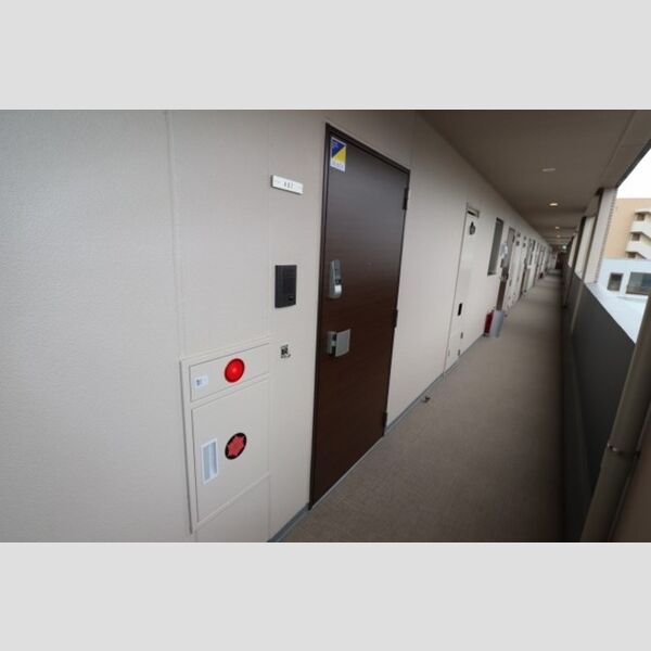 サンジョイアゼロ407号室 玄関ドア