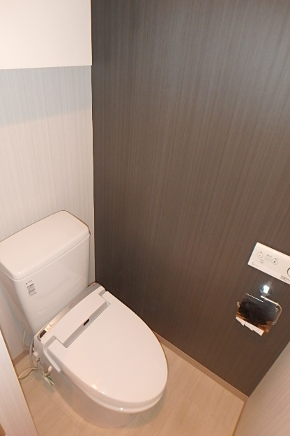 ガーラ・グランディ横濱桜木町 シャワー付きトイレ