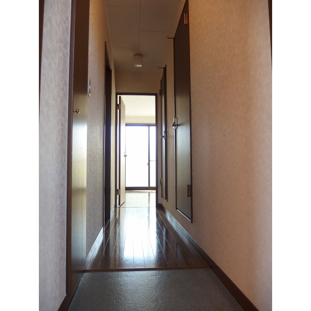 プレジール I101号室 玄関