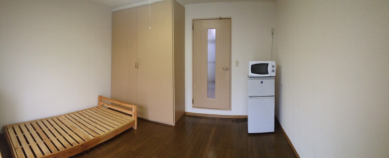 レオパレスＬｕｃｅⅠ 玄関