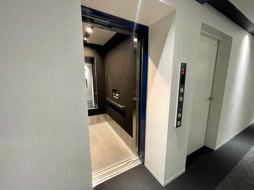 アジールコート東大井417号室 玄関