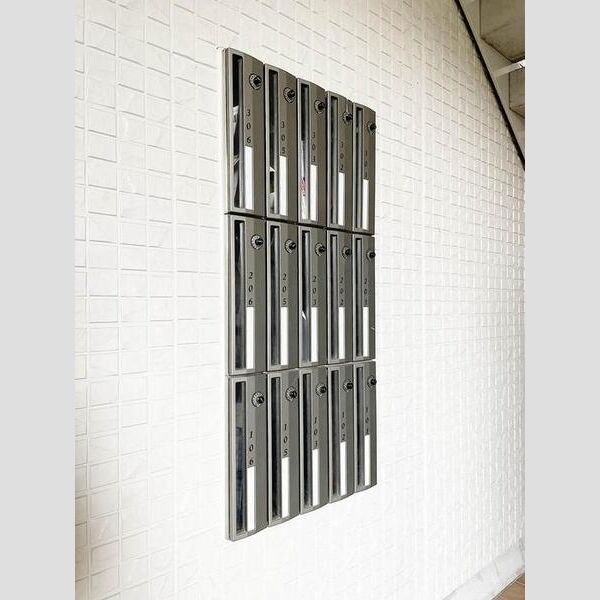 ピアチェボーレ106号室 集合ポスト