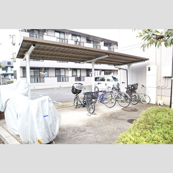 ヴァンベール東川口　Ⅰ/Ⅱ/ⅢⅡ101号室 駐輪場