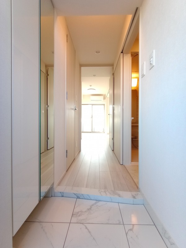 クレイシアIDZ祐天寺3階 玄関