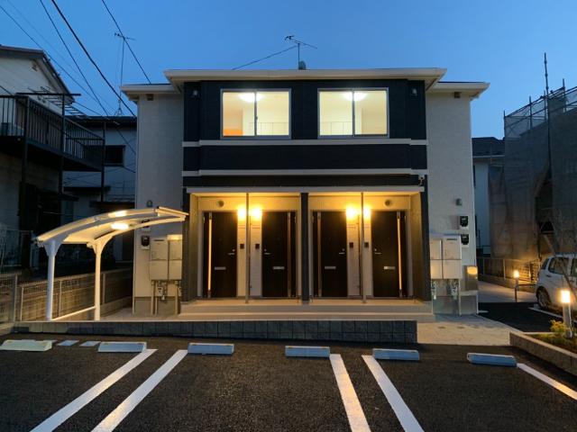 メルヴェーユシャトー 外観写真（夜）