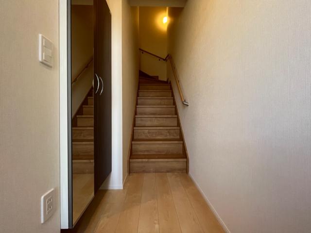 ヴォーグ205号室 廊下