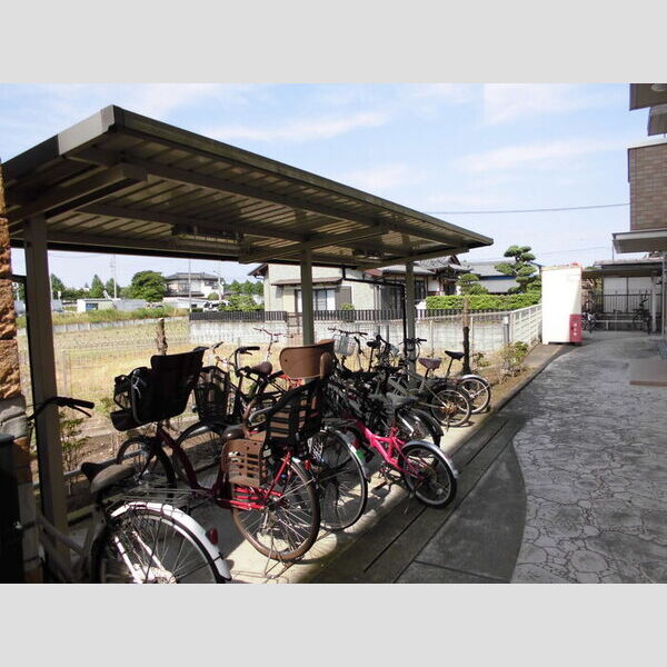 ハイツバンビス 駐輪場