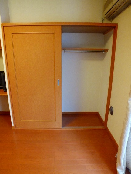 レオパレスクライネシュロス 内観