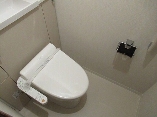 ザ・スカイクルーズタワー9階 洗浄便座付きトイレ