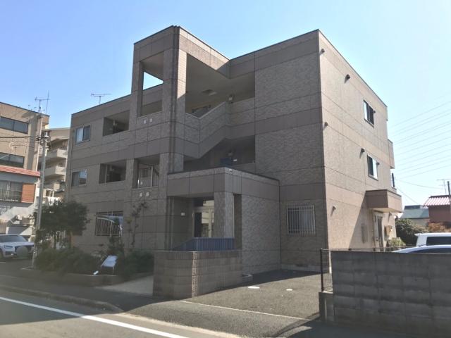 ラ・ベルヴィ 外観写真（昼）