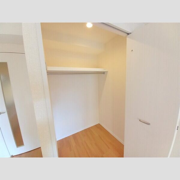 LINK KASUKABE ウォークインクローゼット