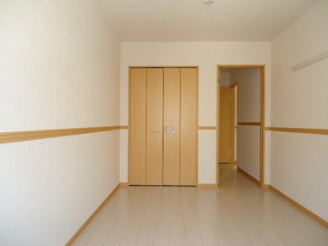 モア　グランディール・エヌ201号室 室内