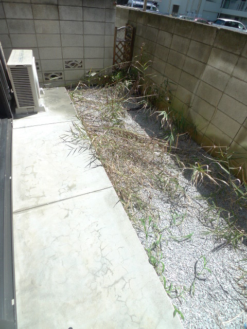 リラ中山 バルコニー