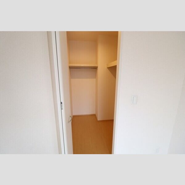 フォンテーヌ　Ⅴ ウォークインクローゼット