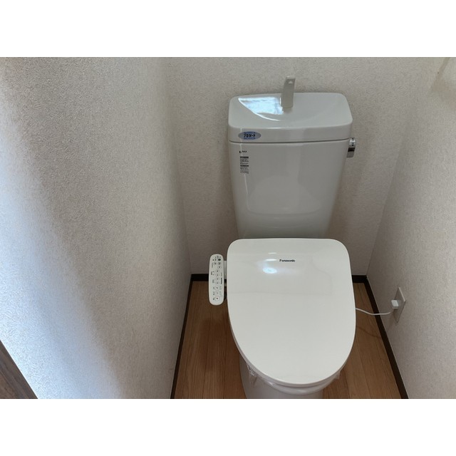 グランデュール瀬戸岡102号室 内観