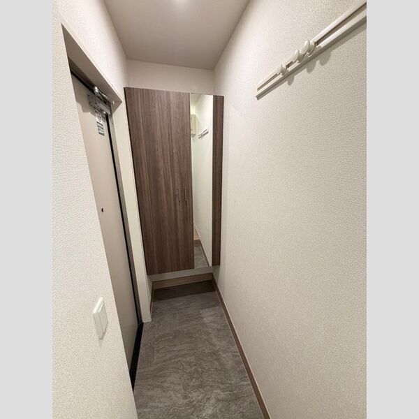 シンビジウム湘南台105号室 玄関