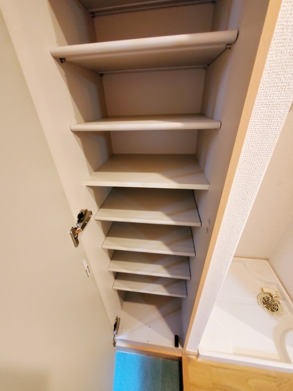 アビタシオン1階 収納