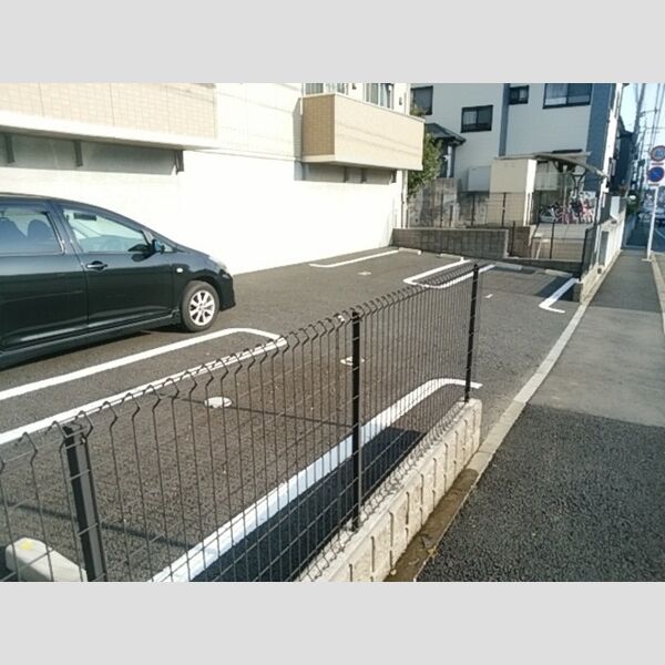 リッチモッチ 駐車場