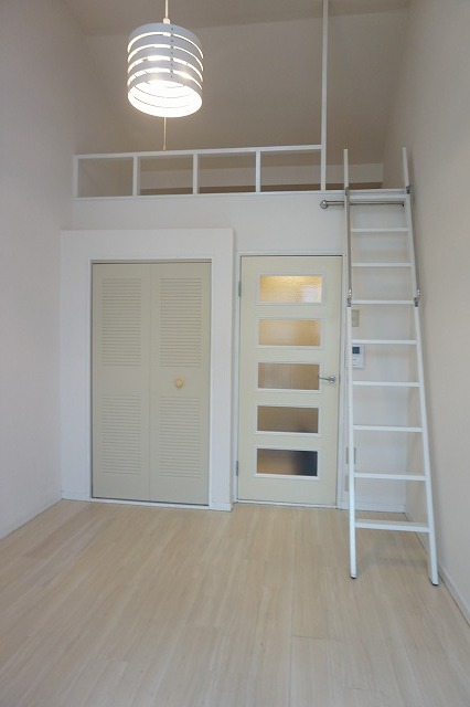 ローズアパート(R-006) 収納