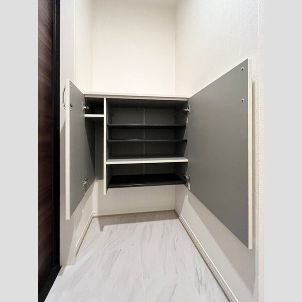 セレスティア白子 Ⅰ218号室 シューズボックス