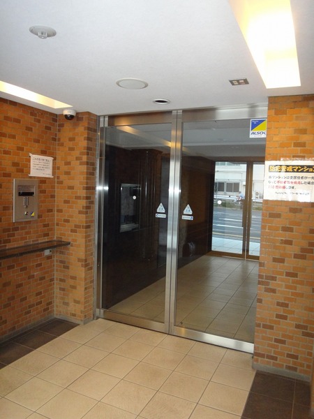 ヴェルト西大島グラーセ エントランス