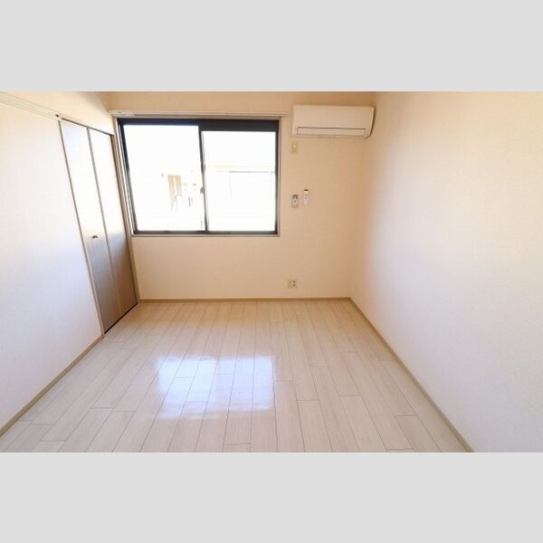 愛花夢　1号館201号室 北側洋室