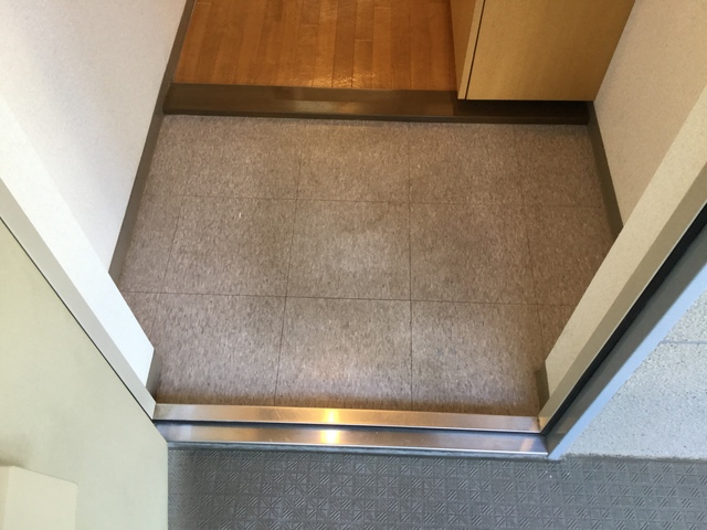 ミモザ1A号室 玄関