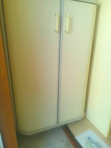 フラットソレイユ 玄関