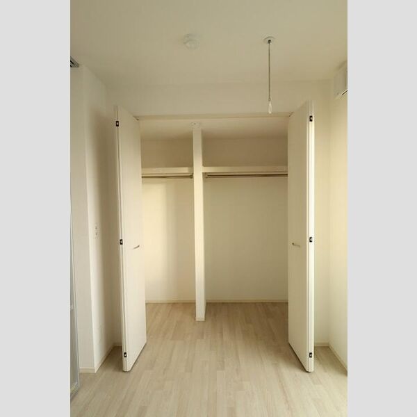 クロワール池袋本町 クローゼット