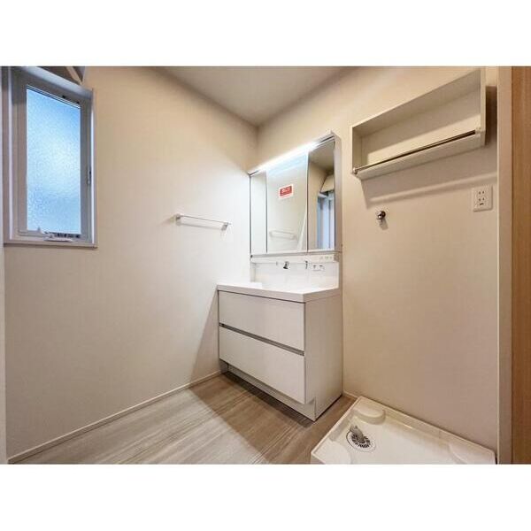 日野市多摩平5丁目戸建 洗面