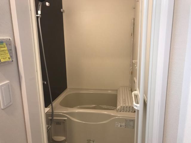 ガーデンロッジ バス