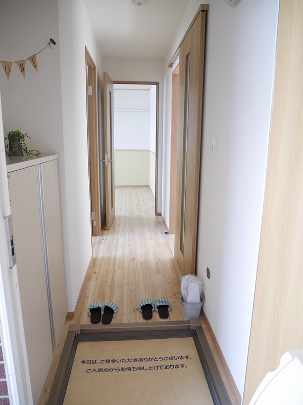 サンライズパレス2階 玄関