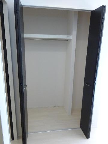 ユニヴァリィ　ルークス306号室 クローゼット