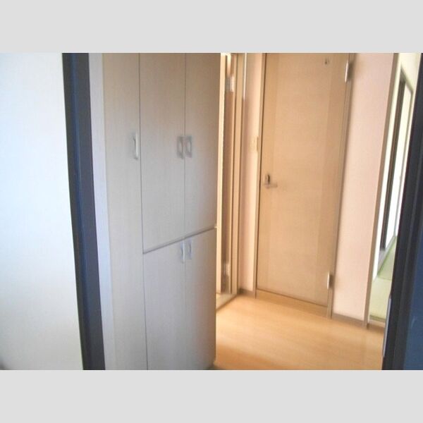 プリムヴェール　参番館 玄関