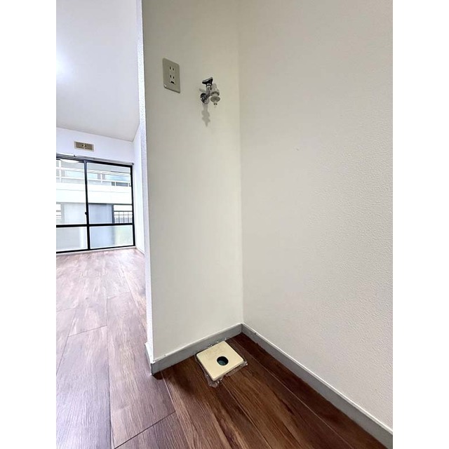 ひかりコーポ小日向105号室 室内洗濯機置場