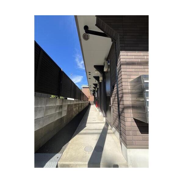 クオリティハイツ幕張本郷102号室 エントランス