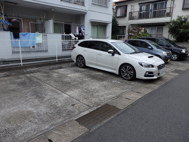 井上マンション(E-080)3階 駐車場