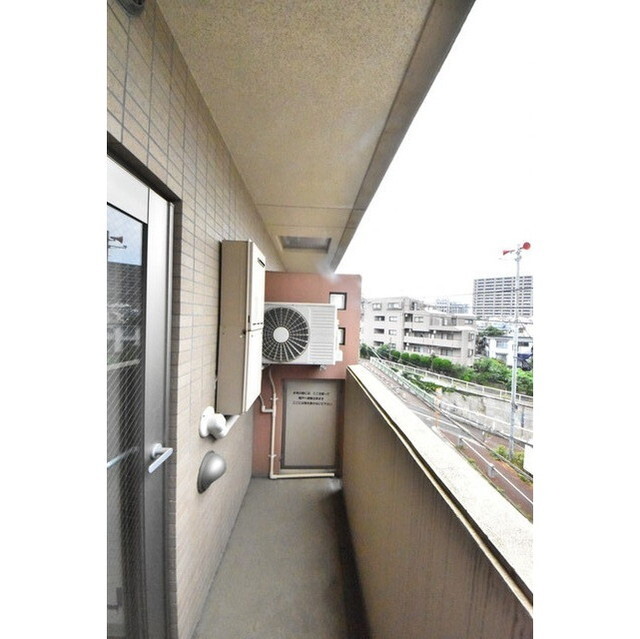 アペルト西新宿 内観