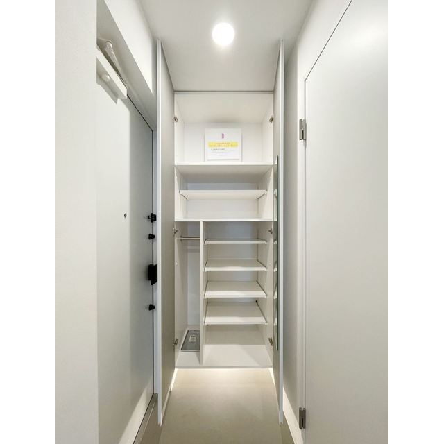 グランパセオ代々木上原0105号室 内観