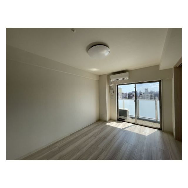 プレサンスブルーム浅草 リビングダイニング