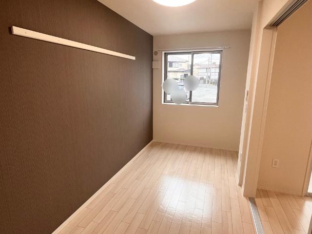 ｃａｓａ　ｓｅｒｅｎａ（カーサ　セレーナ）102号室 洋室