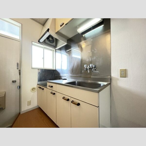シーサイド金沢104号室 キッチン