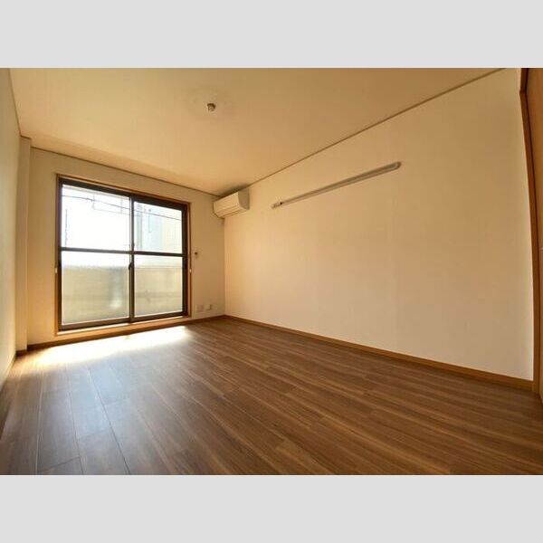 コム シェ ソワ　Ⅰ Ⅰ203号室　洋室