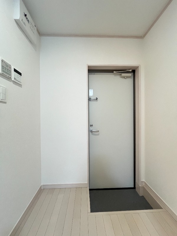 ノーザンロード江北1階 玄関