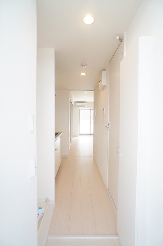 リブリ・YKBA北戸田1階 廊下