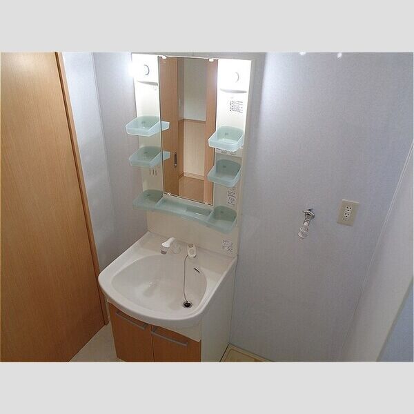 ルーナピエーナ 洗髪洗面化粧台